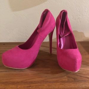 Pink Platform Heels NIB Size 7